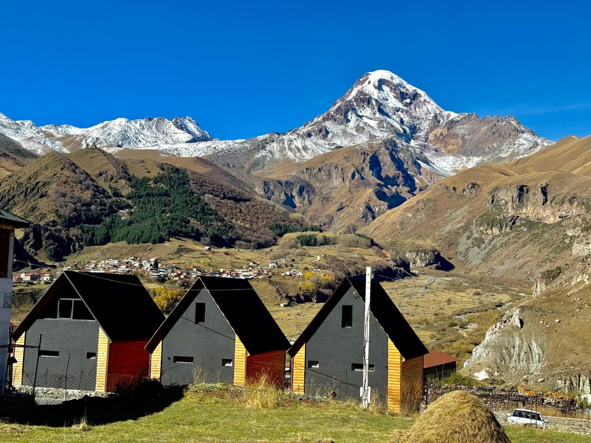 Villa Kazbegi Story Esterno foto