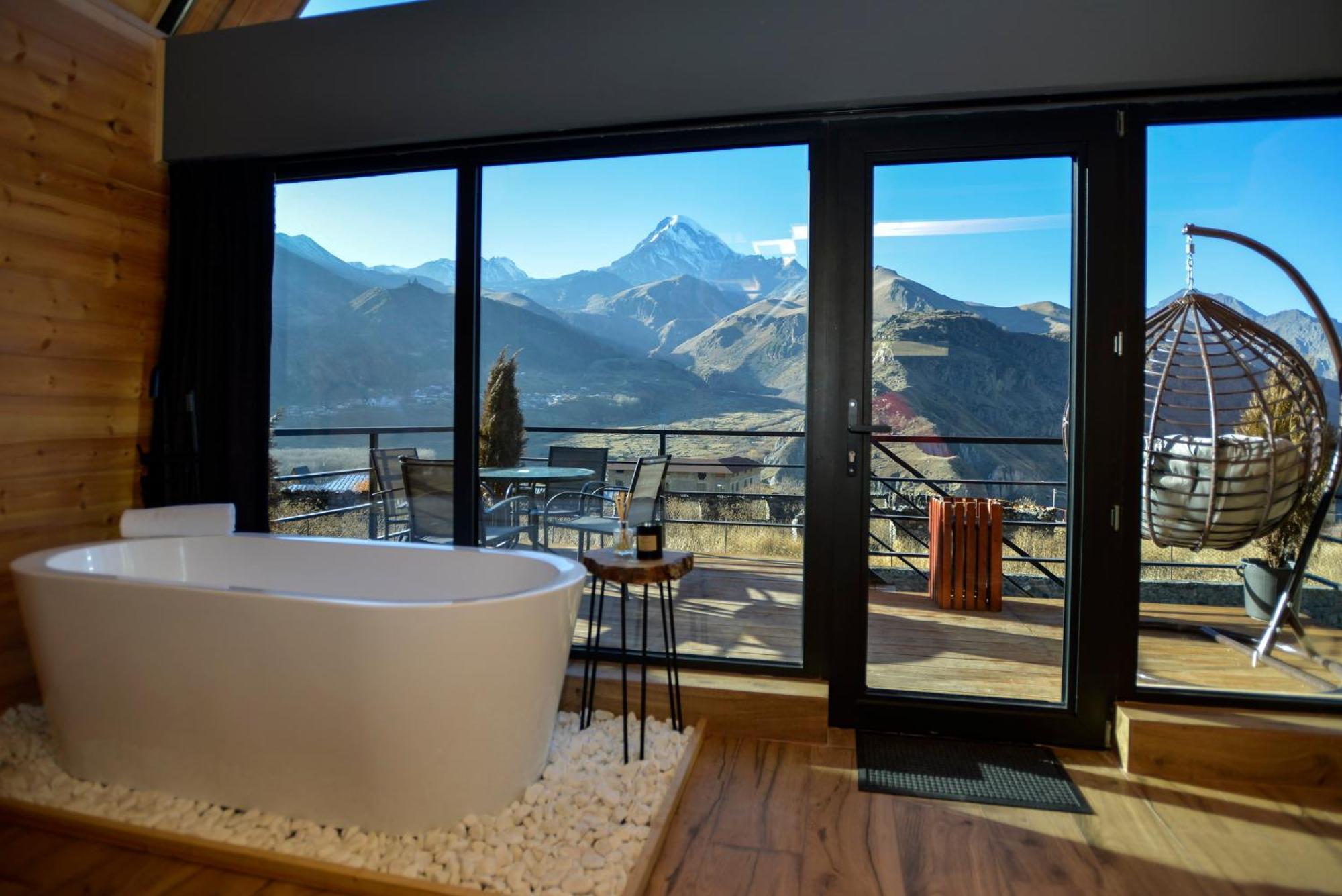 Villa Kazbegi Story Esterno foto
