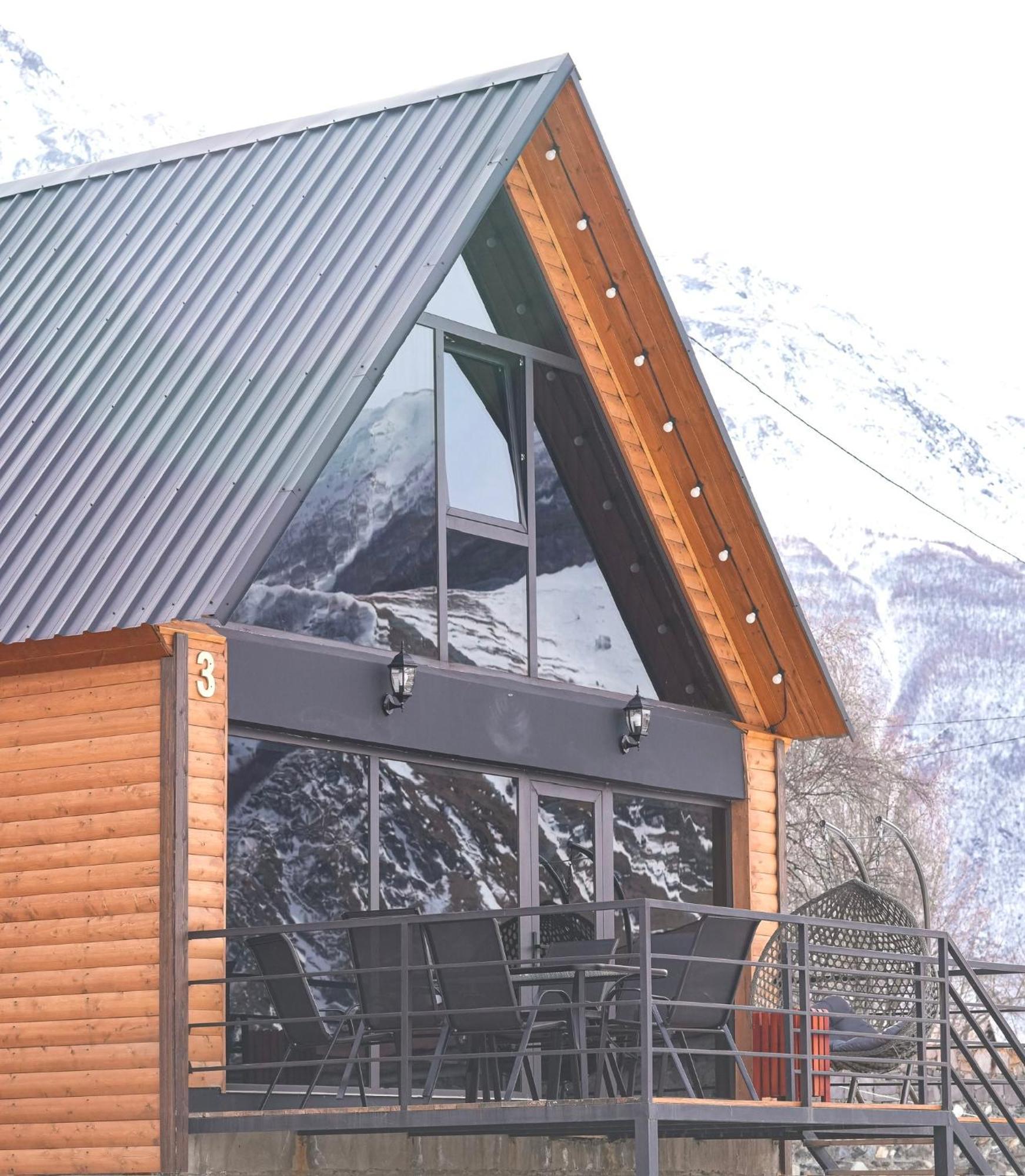 Villa Kazbegi Story Esterno foto