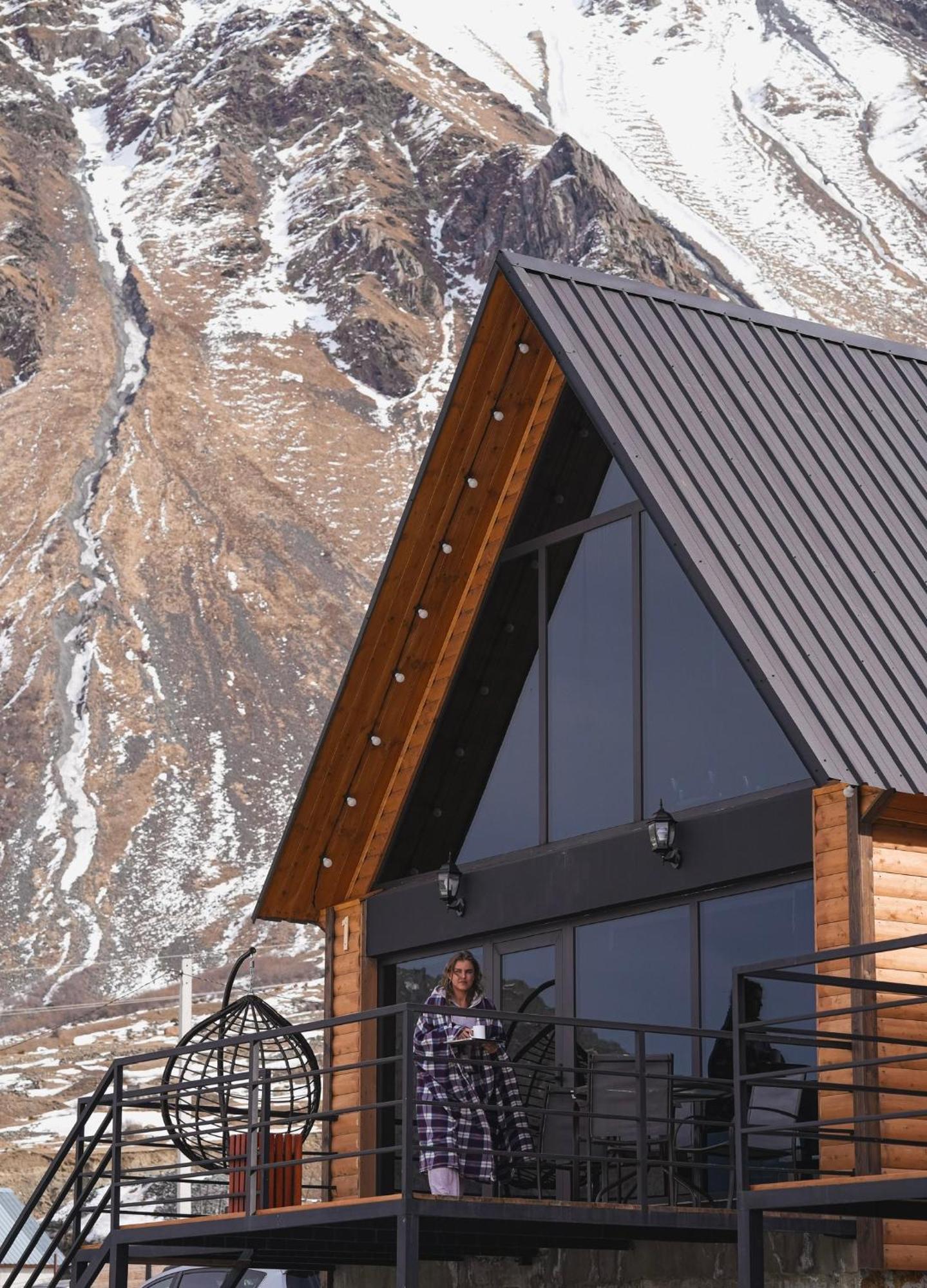 Villa Kazbegi Story Esterno foto
